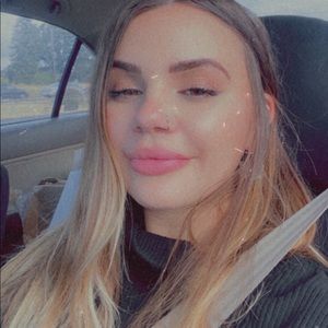 Meet your Posher, Hope